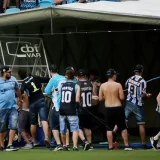 Navijači demolirali kabinu sa VAR tehnologijom (VIDEO) 11