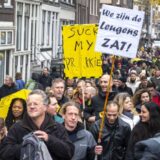 Nekoliko hiljada ljudi u Amsterdamu na skupu protiv epidemioloških mera 3