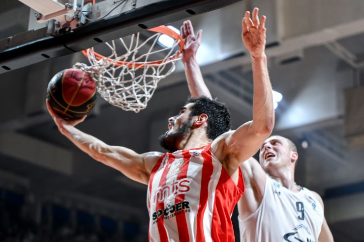 Zvezda prejaka za Partizan 1