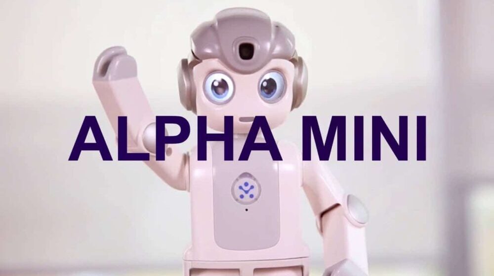 robot alpha mini