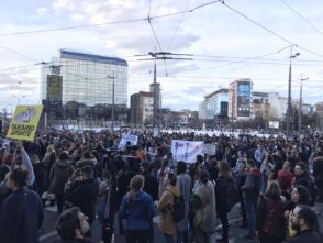 Hiljade građana na protestu "za bezopasan vazduh" na Terazijama 2