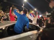 Slavlje Beograd nakon plasmana fudblaske reprezentacije Srbije na Mundijal Slavlje na Trgu Republike nakon plasmana fudbalera na Mundijal (FOTO, VIDEO) 3