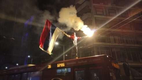 Slavlje Beograd nakon plasmana fudblaske reprezentacije Srbije na Mundijal Slavlje na Trgu Republike nakon plasmana fudbalera na Mundijal (FOTO, VIDEO) 18