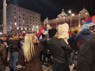 Slavlje Beograd nakon plasmana fudblaske reprezentacije Srbije na Mundijal Slavlje na Trgu Republike nakon plasmana fudbalera na Mundijal (FOTO, VIDEO) 10