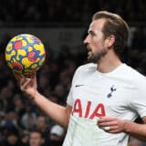 Kejn časti navijače iz belog sveta 6