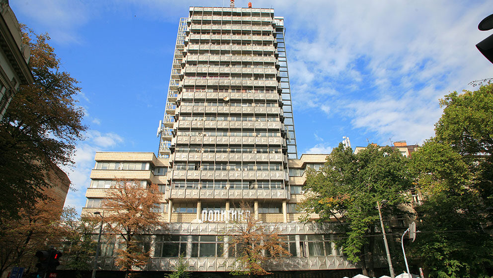 Bogićević: Prodajem svojih 50 odsto u "Politici", detalje ne znam, imam nanogicu 1