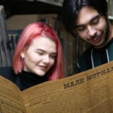 Nadmetali se za ruku lepe udovice u partiji karata 2