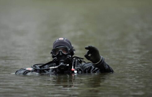 MUP Na jezeru Perućac održana zajednička obuka Žandarmerije Srbije i antiterorističke jedinice RS (FOTO) 8