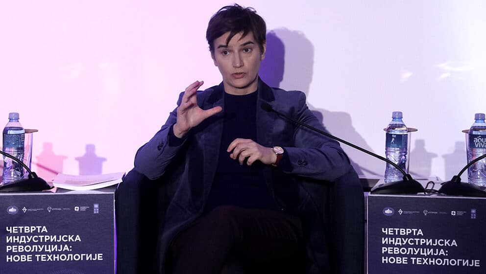 Brnabić: Sledeću godinu važno provesti u Srbiji jer imamo jasnu perspektivu 1