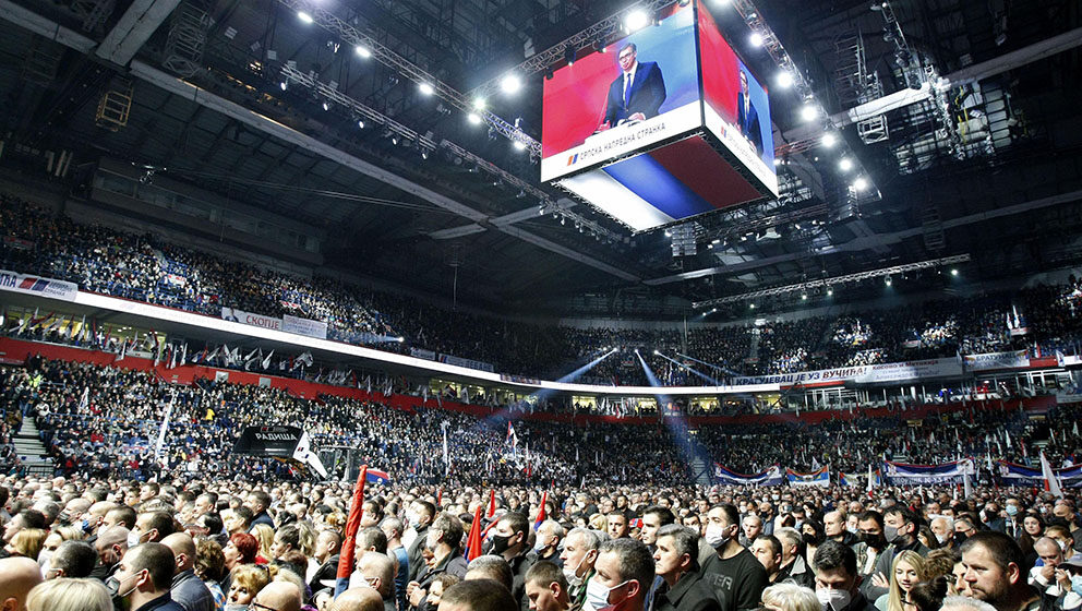 Lokal se krije iza Vučića, a Vučić koristi referendum za bolji rezultat na izborima 1