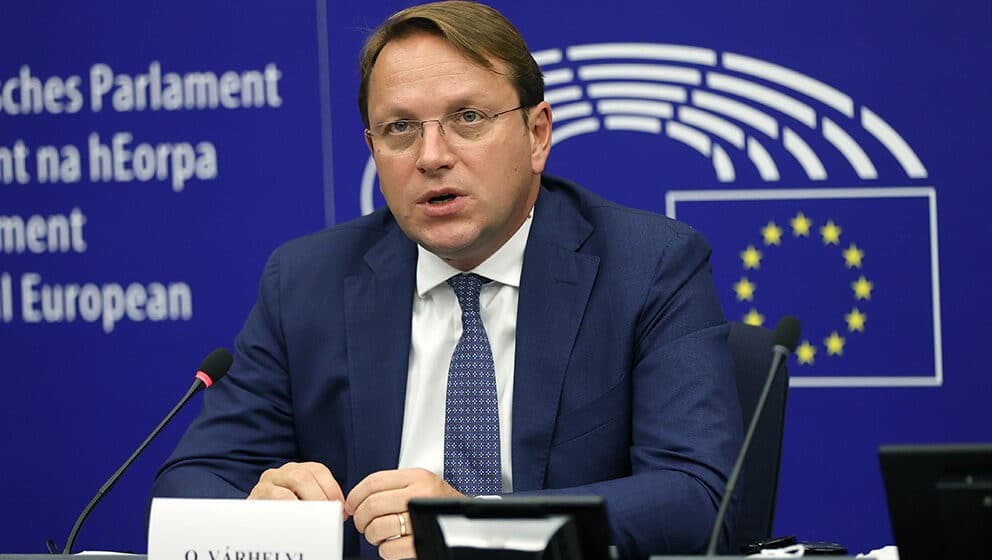 Varhelji ponovio u EP da je 2021. izgubljena godina za BiH 1
