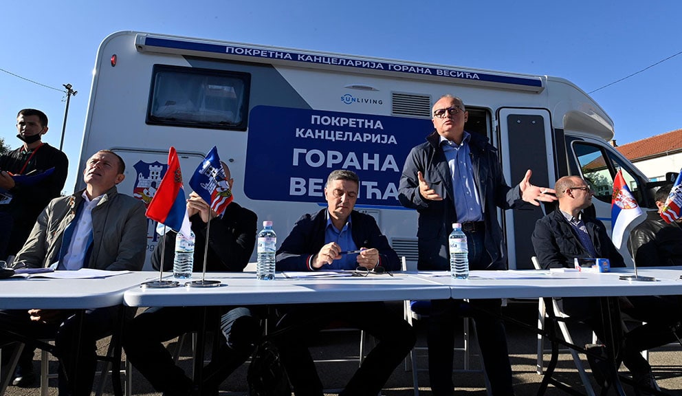 Dug jezik i drskost advokata "vučićevca": Ko je Nemanja Aleksić, ljubimac državnih preduzeća i "branilac nacije"? 2 Dug jezik i drskost advokata "vučićevca": Ko je Nemanja Aleksić, ljubimac državnih preduzeća i "branilac nacije"? 2