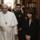 U rodnom mestu demokratije papa upozorio na populističke pretnje 9