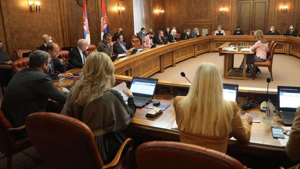 Vlada Srbije usvojila niz uredbi usmerenih ka podršci privredi i zapošljavanju 1
