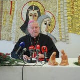 Nadbiskup Hočevar u poslanici: Božić pokazuje pravac za sreću 11