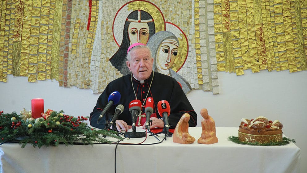 Nadbiskup Hočevar u poslanici: Božić pokazuje pravac za sreću 1