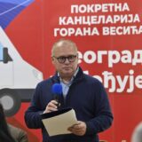 Vesić pokretnom kancelarijom obišao naselje Dudovice 6