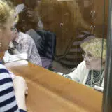 Država de fakto odustala od platnih razreda 8