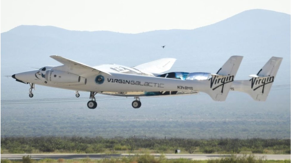 Svemirski turizam: Mali korak za dobrobit čovečanstva ili veliki korak za štetu po životnu sredinu 7 Virgin Galactic's VSS Unity spacecraft about to touch down