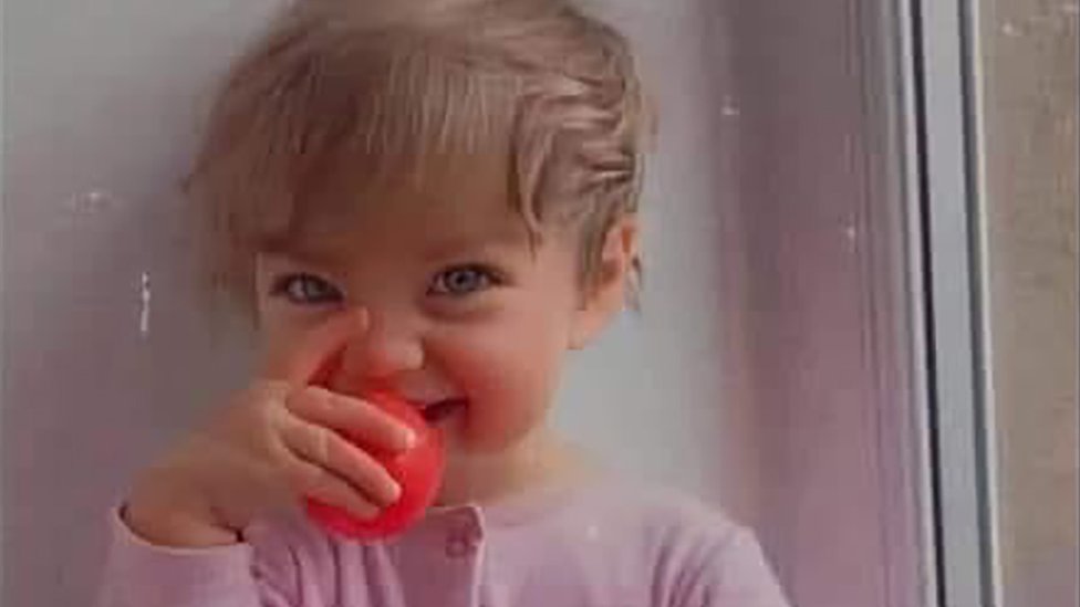 Velika Britanija i nasilje nad decom: Star Hobson - kratak život i smrt deteta koje su mnogi voleli 4 Star Hobson