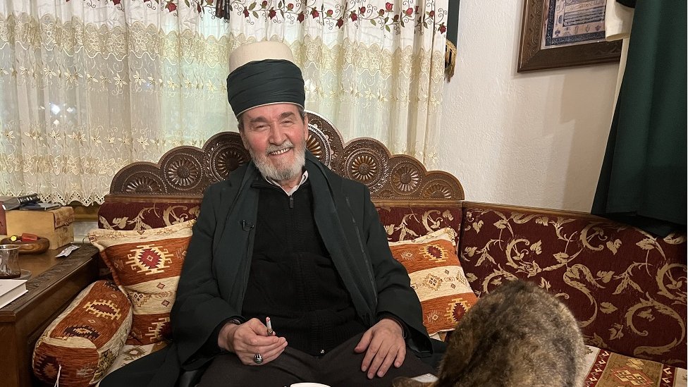 Balkan, religija i islam: Kako žive derviši u Bosni i Hercegovini i zašto su odabrali taj put 1 Šejh Midhat Maglajlija je čelnik tekije na Mejtašu