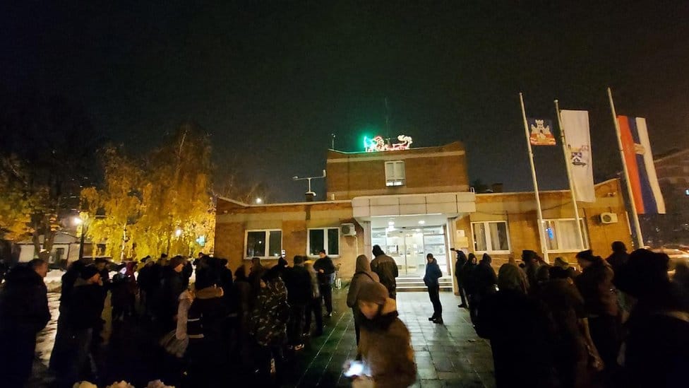 Srbija, struja i TENT: Zašto je stala najveća termoelektrana, hiljade ljudi bez grejanja 2 protest u obrenovcu