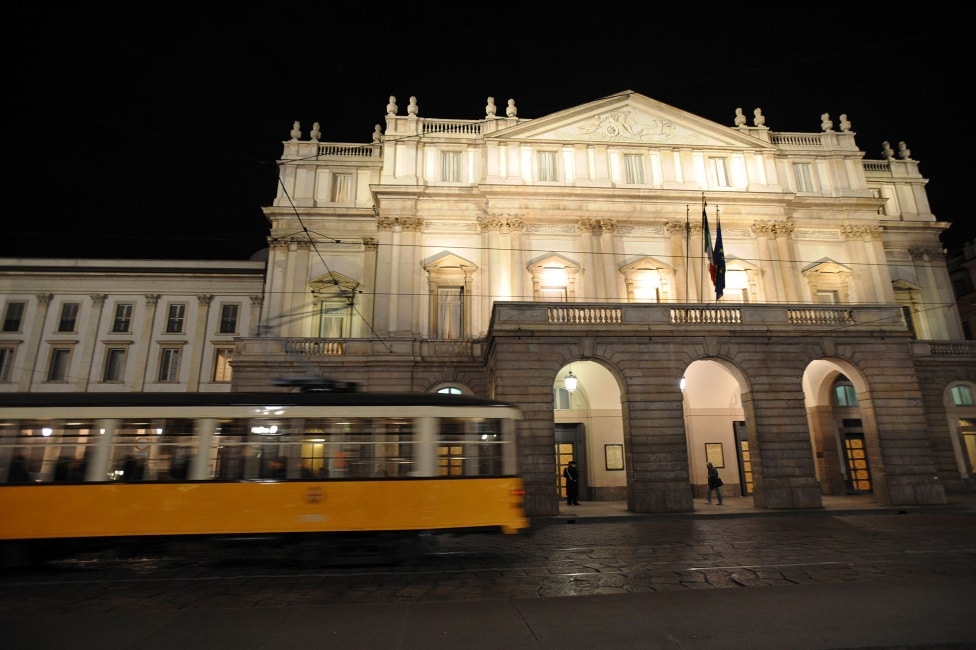Italija i muzika: Na premijeri Verdijeve opere u milanskoj Skali sa Đorđom Armanijem 20 milanska skala