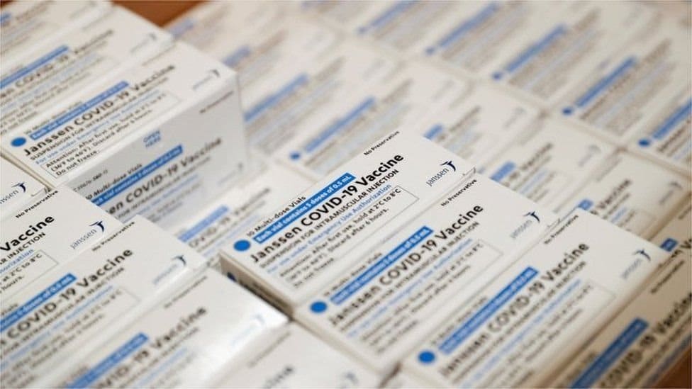 Korona virus: Stručnjaci strahuju od sudara omikrona i sezonskog gripa u Srbiji, ublažavanje ograničenja za nevakcinisane u Austriji 1 vakcina džonson i džonson