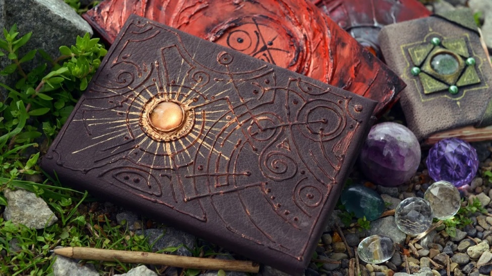 Ljudi, istorija i običaji: Zašto smo očarani tajnim magijskim simbolima i vradžbinama 4 magija