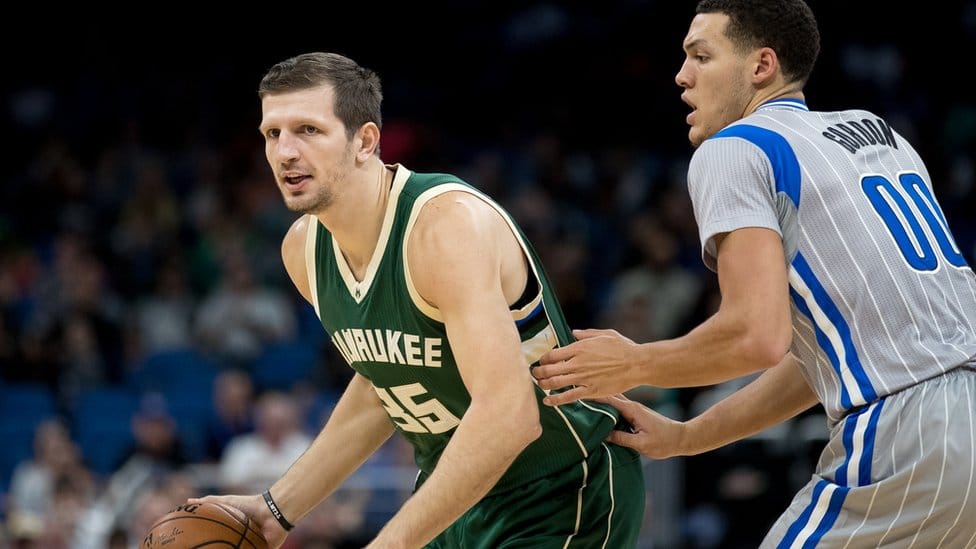 Srbija i sport: „Oni koji su zdravi, ti su i šampioni" - da li su vrhunski sportisti sinonim za zdravlje 2 Mirza Teletović u dresu Milvoki Baksa