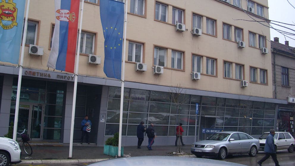 Zgrada Skupstine grada Pirota foto Zoran Panic