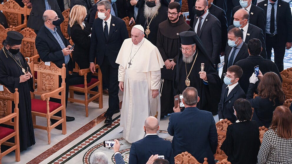 Papa Franja odgovorio na sto pitanja o sebi: Usijana sam glava bez dinara u džepu i s 'dve leve' 1