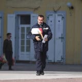 Poštarima umesto većih plata nude više posla: Radnici kivni zbog ideje direktora da više novca zarade dodatnim radom za drugu firmu 14