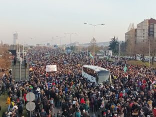 Blokade puteva širom Srbije, zabeleženo više incidenata (FOTO/VIDEO) 4