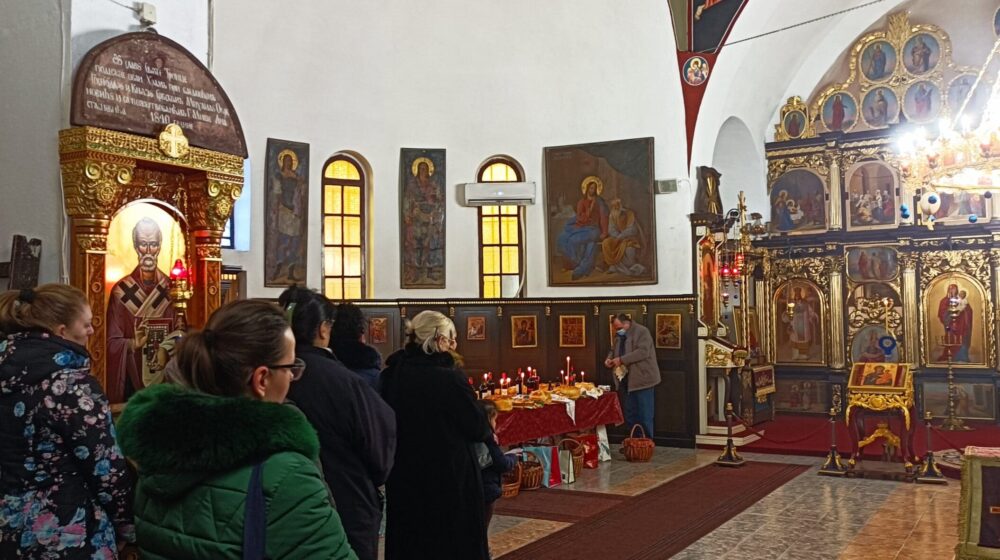 Nikoljdan među lađarima i ribarima Donjeg Milanovca 1