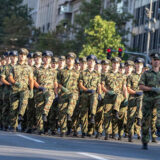 Vojni sindikat demantovao predsednika Srbije: Plate zaposlenih u vojsci nisu uvećane 70 odsto 4