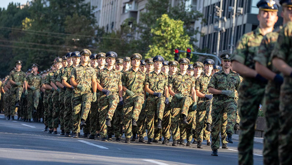Vojni sindikat demantovao predsednika Srbije: Plate zaposlenih u vojsci nisu uvećane 70 odsto 1