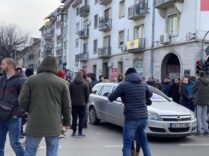 Subotica blokada Blokade puteva širom Srbije, zabeleženo više incidenata (FOTO/VIDEO) 52