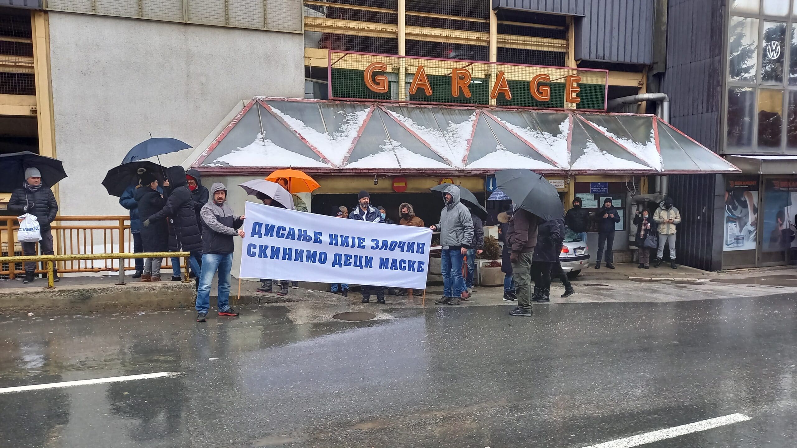 Završene blokade u gradovima Srbije, sporadični incidenti u Beogradu i Nišu (FOTO/VIDEO) 14