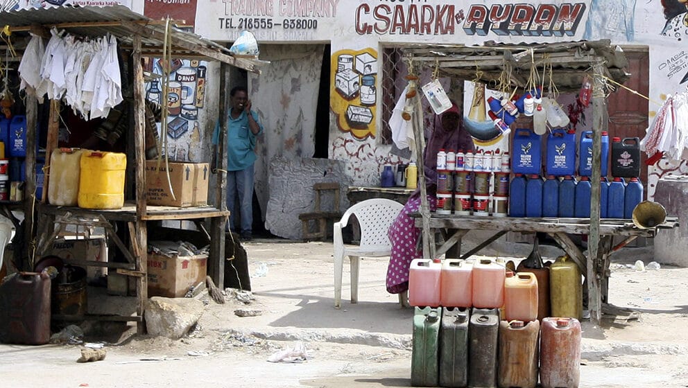 SAD i Britanija pozvale na smirenost pošto je somalijski predsednik suspendovao premijera 1