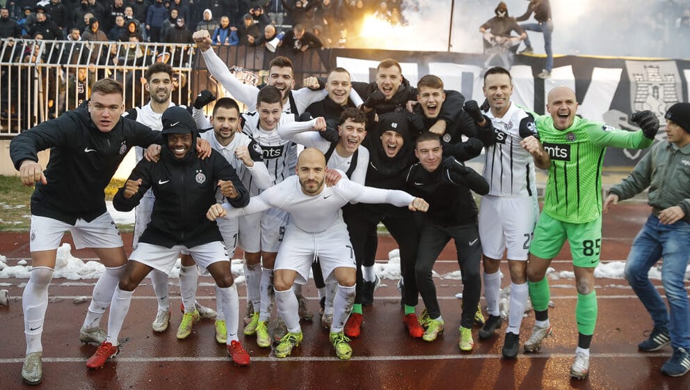 Polusezona crno-belih za istoriju 1