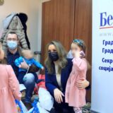 Stanisavljević: Isplaćena pomoć roditeljima trojki, četvorki i duplih blizanaca u Beogradu 9