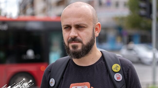 Inženjeru iz Bora prekršajni nalog za blokadu puta na kojoj nije bio 1