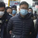 Novi napad na slobodu medija u Hongkongu, zatvoren prodemokratski list 6