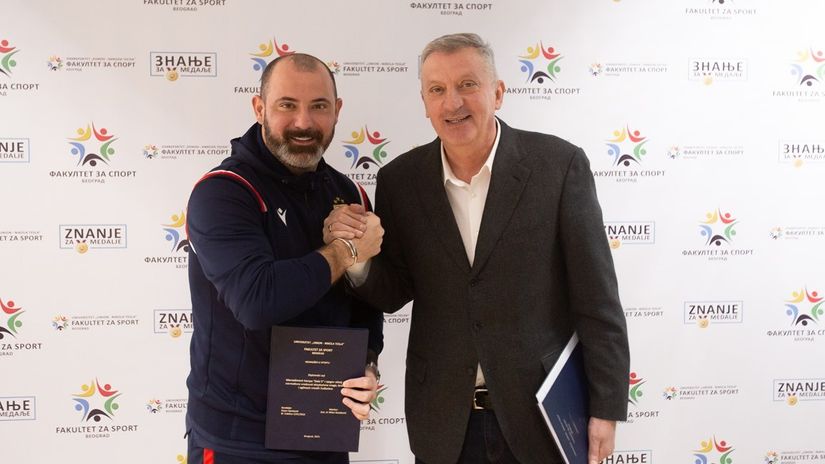 Dejan Stanković diplomirao 1