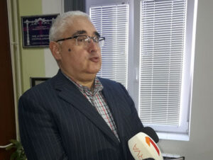 Kragujevac: Polemika dekana Medicinskog fakulteta i prof. Miodraga Stojkovića 3 Kragujevac: Polemika dekana Medicinskog fakulteta i prof. Miodraga Stojkovića 3