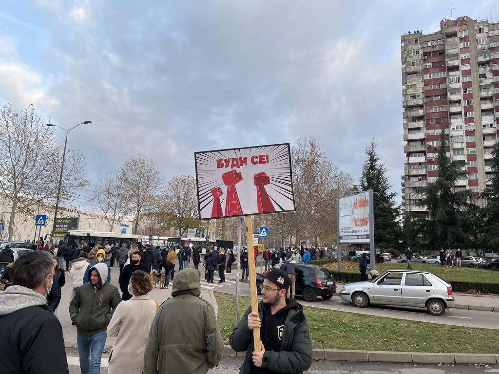 Blokade puteva širom Srbije, zabeleženo više incidenata (FOTO/VIDEO) 24