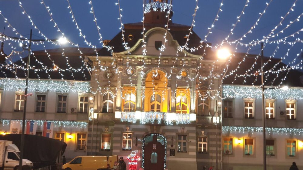 Na zrenjaninskom trgu praznična atmosfera 1