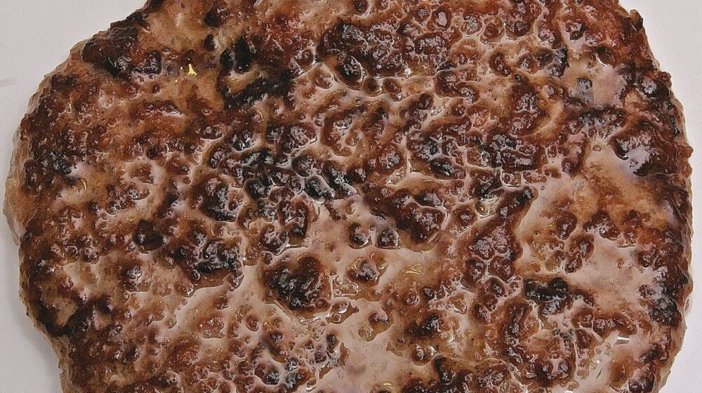 U Peći zaplenjeno 36 tona mesa kojem je istekao rok trajanja   1