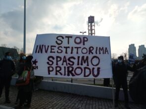 Blokada Sava centar Blokade puteva širom Srbije, zabeleženo više incidenata (FOTO/VIDEO) 10